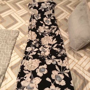 Spring/summer maxi-dress. In perfect condition.